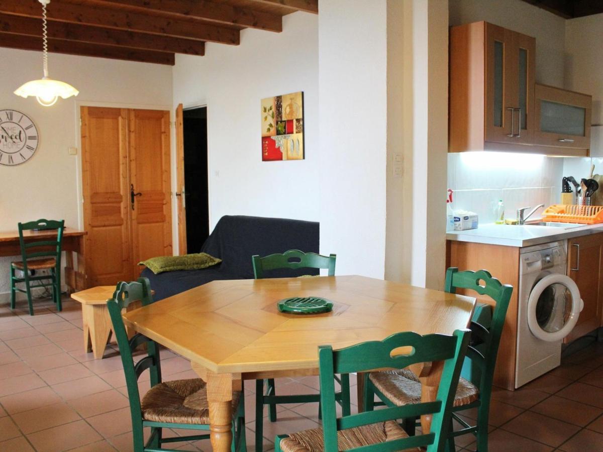 Gite Familial En Pleine Nature Avec Cour Privee, Wi-Fi Et Proche Randonnees A Le Mas-De-Tence - Fr-1-582-132 Luaran gambar